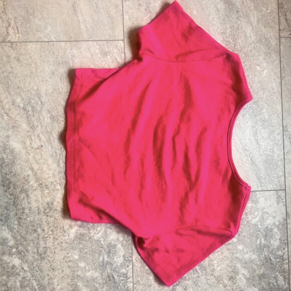 Early 2000's Cut-out Crop Top | Flower Cut Out | Hot Pink | Size S - Picture 4 of 10